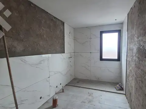 Depto Tipo Casa en Venta en Neuquén, USD 170.000