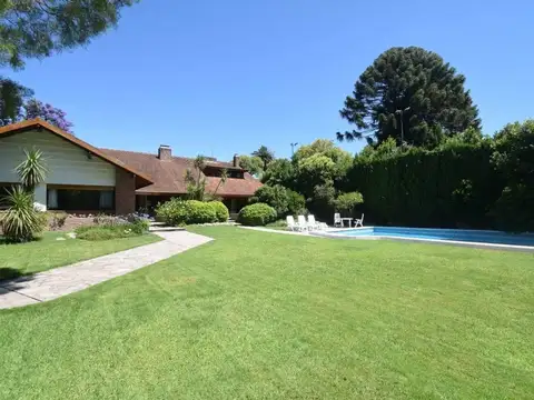 Casa en Venta de 5 dormitorios