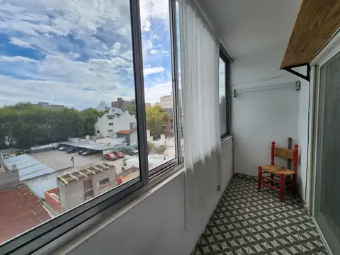 Departamento en Alquiler en Barrio Parque San Martin, $ 450.000