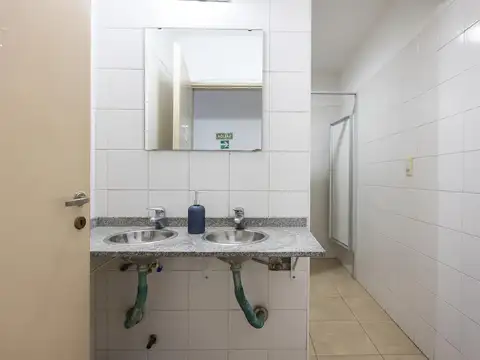 Local en Venta en Balvanera, USD 1.218.800