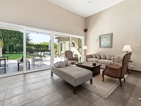 Casa en Venta en La Montura, USD 365.000