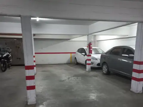 Alquiler cochera pasante doble - Dorrego 25 Bis