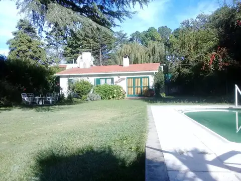 Casa 7 ambientes con 3 baños