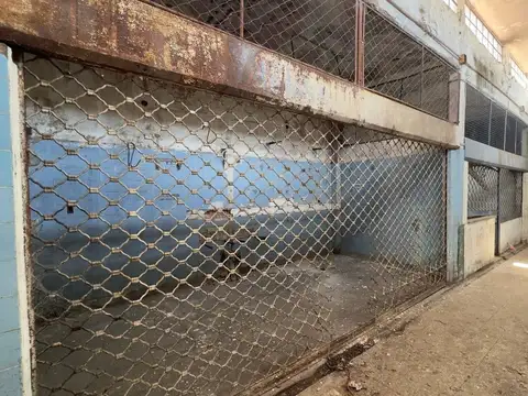 VENTA DEPOSITO GALPON A REFACCIONAR BOULOGNE, SI