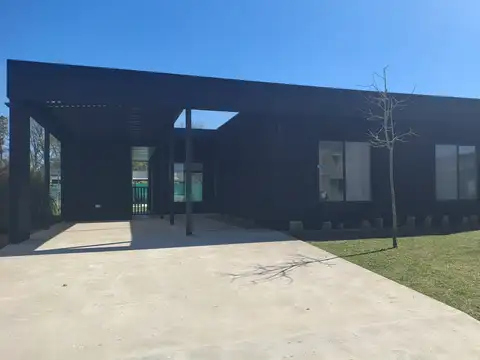 HERMOSA CASA SUPER MODERNA