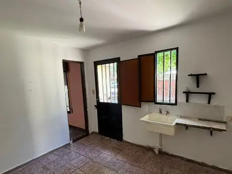 Casa en Alquiler con 1 cochera