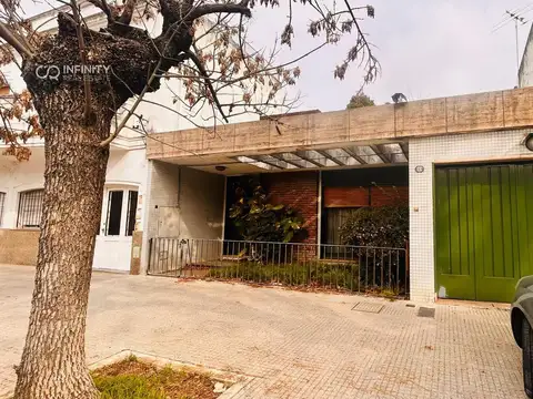 Venta Lote de 10 x 32 zona residencial bajo el Código Urbano R2b II