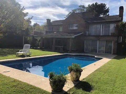 C.C. Los Cardales Doble Golf casa 3/4 Dorm, Super Luminosa vistas amplias