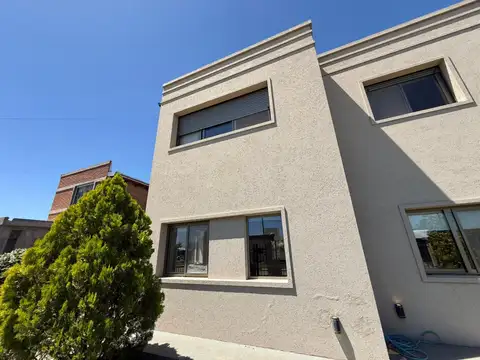 Casa en Venta en Roldan, USD 165.000
