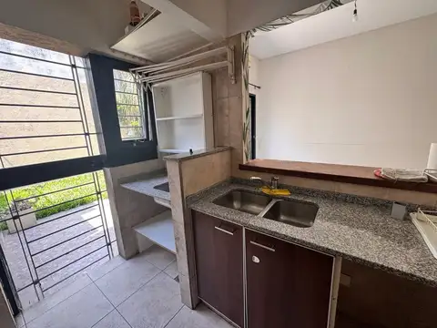 Departamento en Alquiler con 1 cocheras