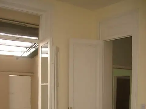 Depto Tipo Casa en Venta 40 años