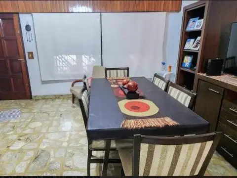 Depto Tipo Casa 4 ambientes con 2 baños