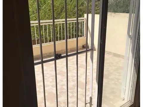 venta departamento 2 amb con terraza Pilar Centro