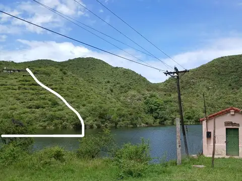 VENTA TERRENO +CABAÑA CON COSTA AL  LAGO EMBALSE