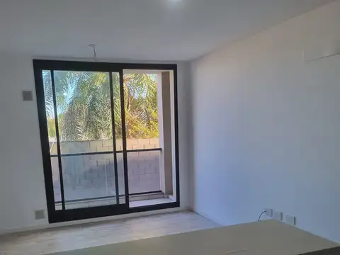 Departamento en Alquiler en Residencial Santa Ana, $ 750.000