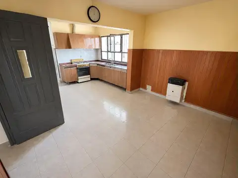 Casa en alquiler barrio crisol 3 dormitorios