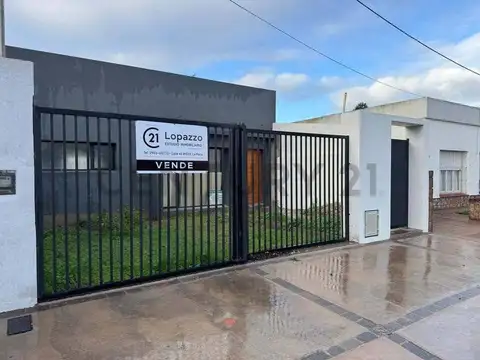VENDEMOS CASA A ESTRENAR 