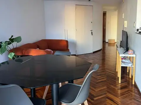 Venta Parque España de 1 Dormitorio c/Cochera y Balconazo