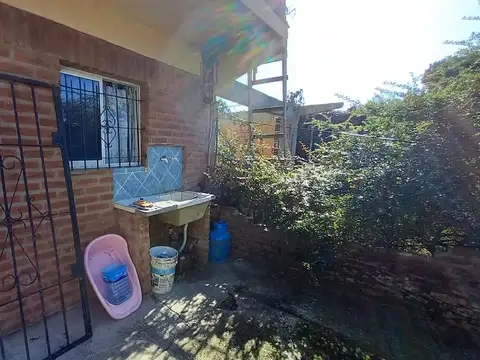 Casa 3 ambientes con 2 baños