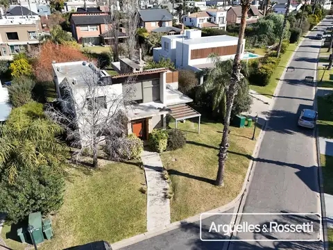 Venta Casa 4 Dormitorios San Marino