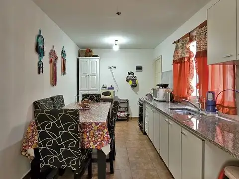VENTA - MONOAMBIENTE EN PRIMER PRISO - CASTELAR