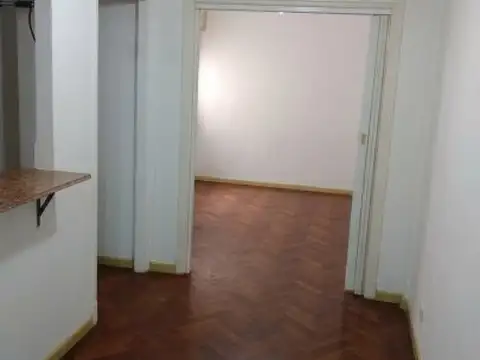 Depto Tipo Casa en Venta en Caballito, USD 93.000