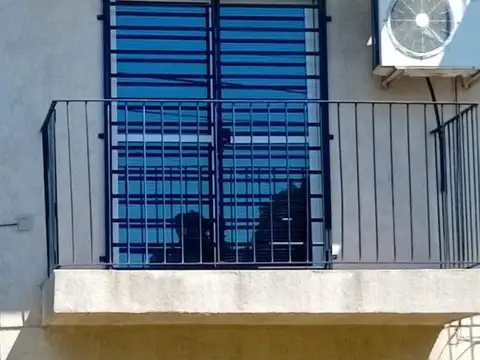 Calle Amilcar Lubo  al 400