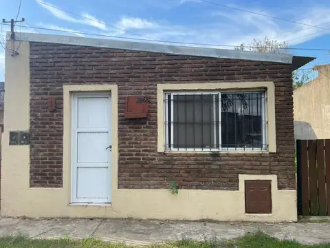 VENTA DE CASA DOS DORMITORIOS-ZAVALLA