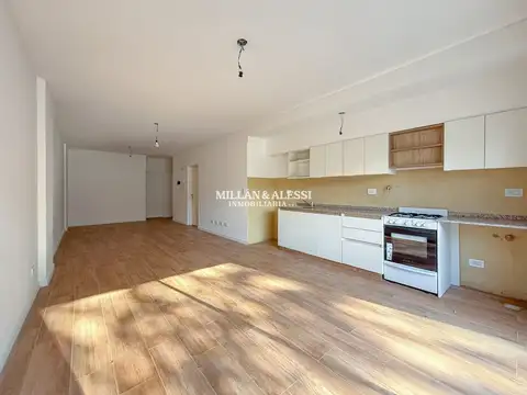 Departamento en Venta en Versalles, USD 165.000