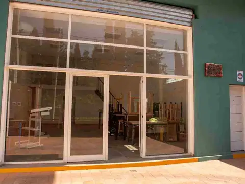 Casa c/Local a estrenar, Gran Quincho/SUM y Parque