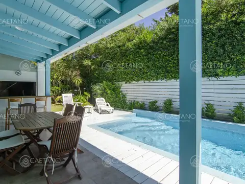 Casa 4 ambientes con 2 baños