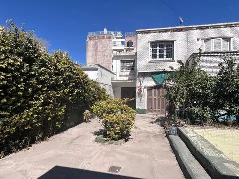 VENTA CASA A RECICLAR