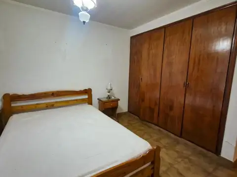 Casa 2 ambientes con 1 baño