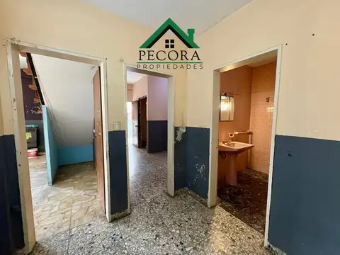 Casa 5 ambientes con 2 baños