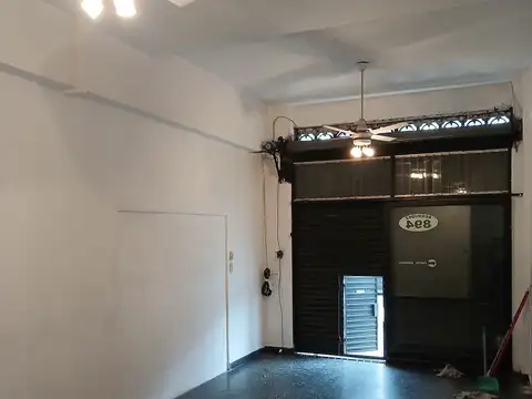 Local en Alquiler en Velez Sarsfield, $ 690.000