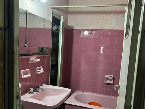 Terreno con casa para demoler