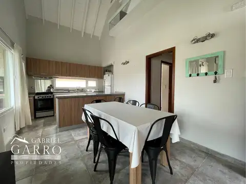 Casa en Alquiler Temporal con 1 cochera
