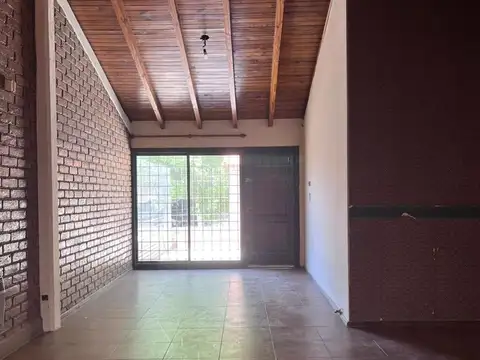 Barrio Los Tilos Manzana A, Casa N°12, calle Isla trinidad