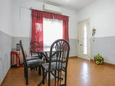 Depto Tipo Casa en Venta en Mataderos, USD 200.000