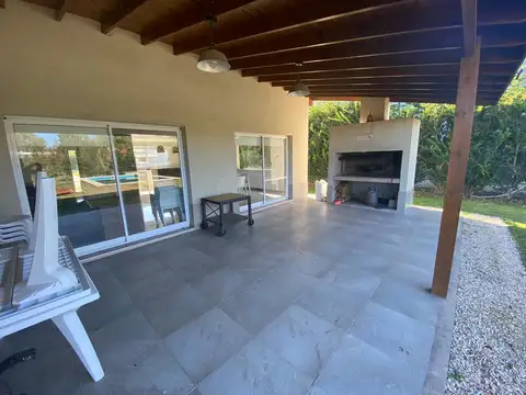 Casa en Alquiler al Norte