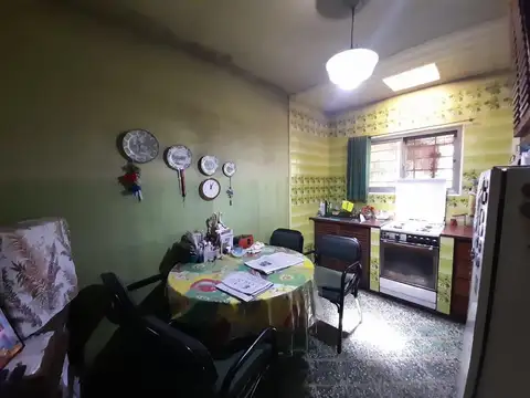 Casa 3 ambientes con 2 baños