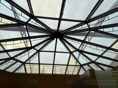 Oficina en Venta en Horqueta, USD 2.500.000