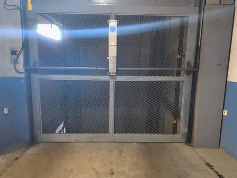 COCHERA EN VENTA LA PLATA 47 Y 1 CUBIERTA