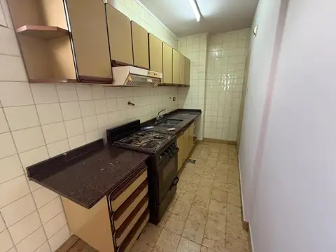 Departamento en Alquiler en Barrio Parque San Martín, $ 700.000