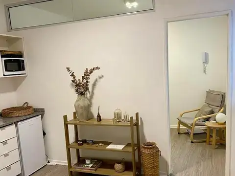 Venta Monoambiente dividido totalmente renovado Uruguay y Córdoba