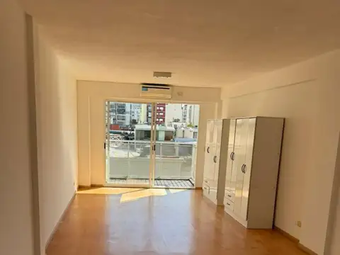 Santiago del Estero 900, Piso 4