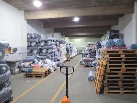 Local en Alquiler en Tablada, $ 2.300.000