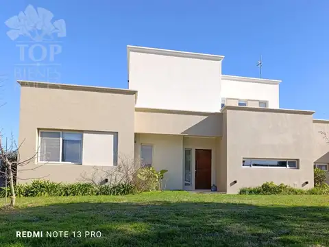 Casa en Alquiler de 3 dormitorios