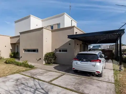 Casa en Alquiler en El Cantón - Norte, USD 4.500