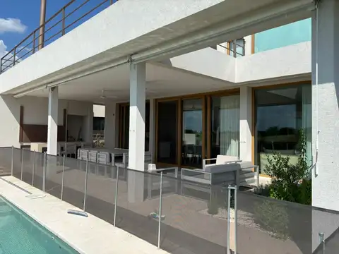 Casa en Alquiler al Noroeste